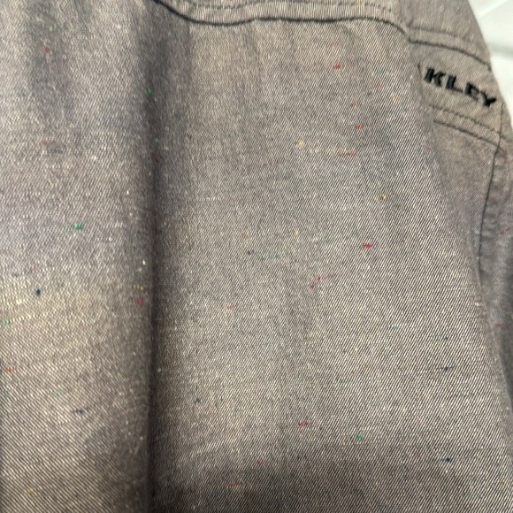 XL Oakley Button Up Shirt - Picture 5 of 6